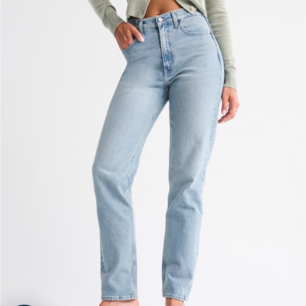 Abercrombie curve love ultra high rise straight jean